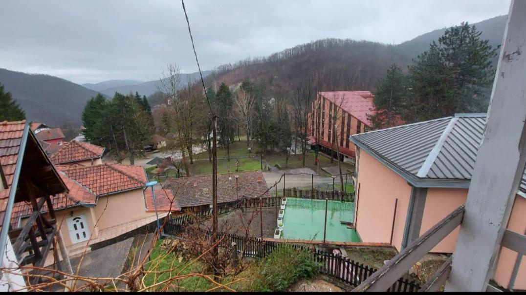 Domacinstvo Jolovic Hotel Kraljevo Exterior photo
